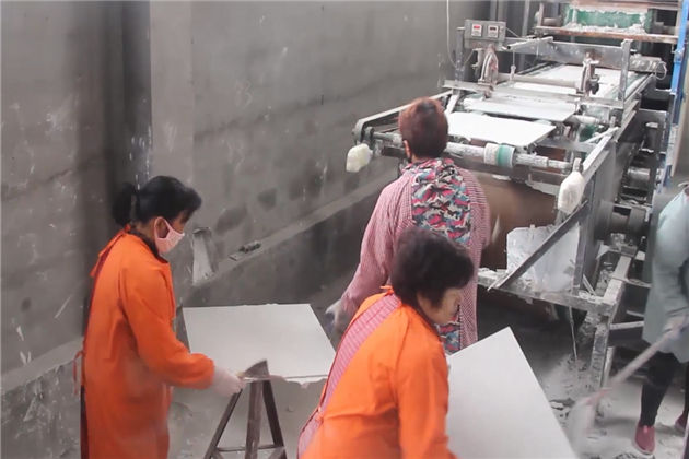 石膏板機械設(shè)備